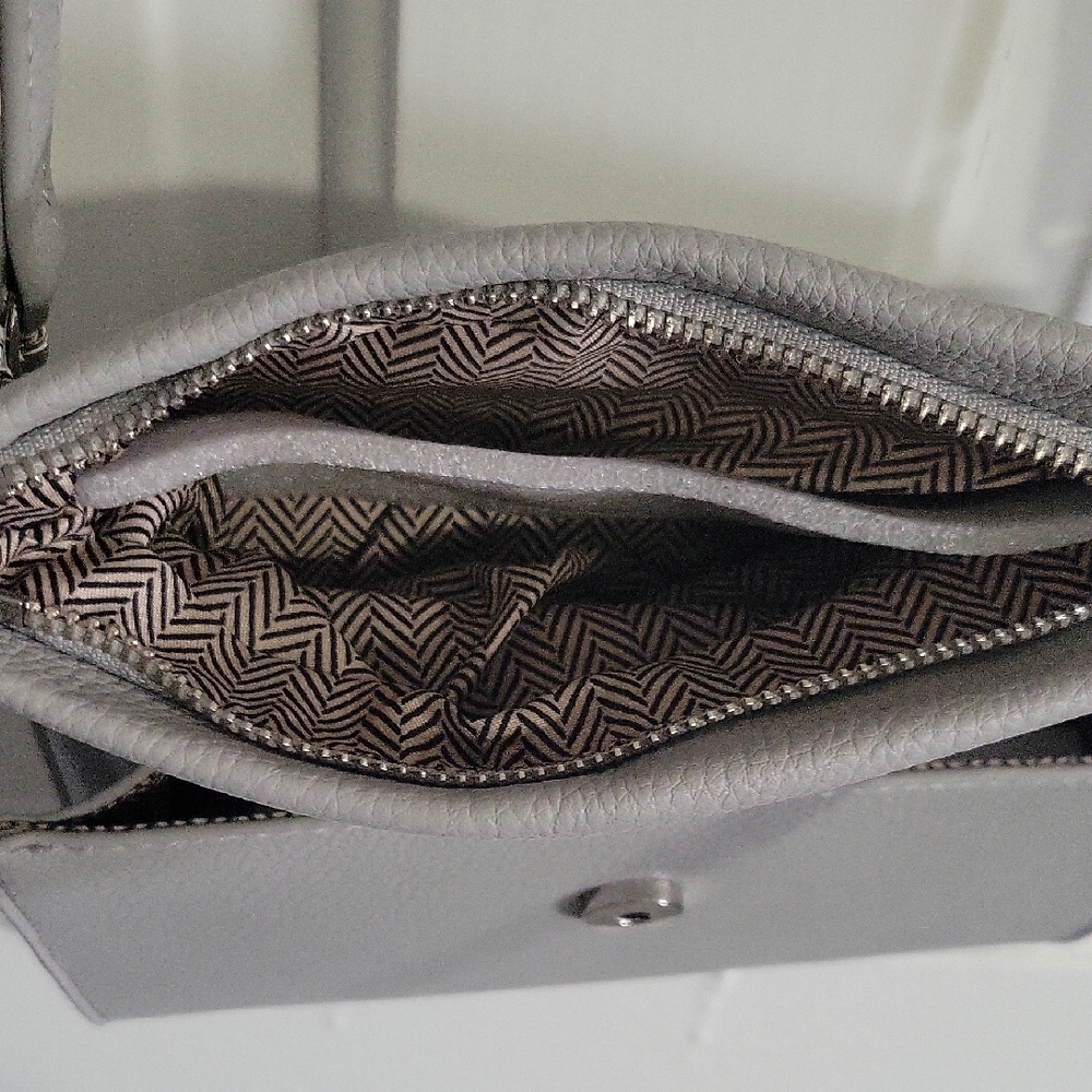 Nwt Purse - Picture 10 of 10